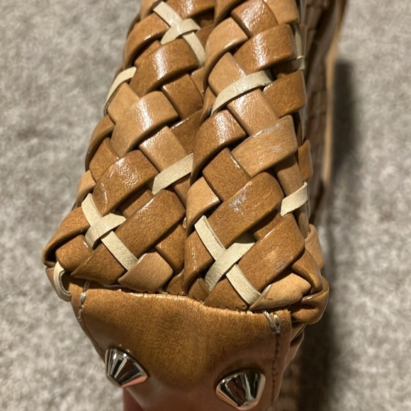 NINE WEST WOVEN HANDBAG - Picture 6 of 8
